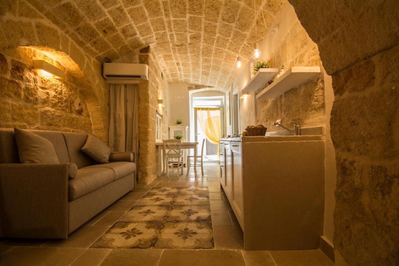 Dimore Del Borgo Antico - Il Sottano Monopoli Eksteriør bilde