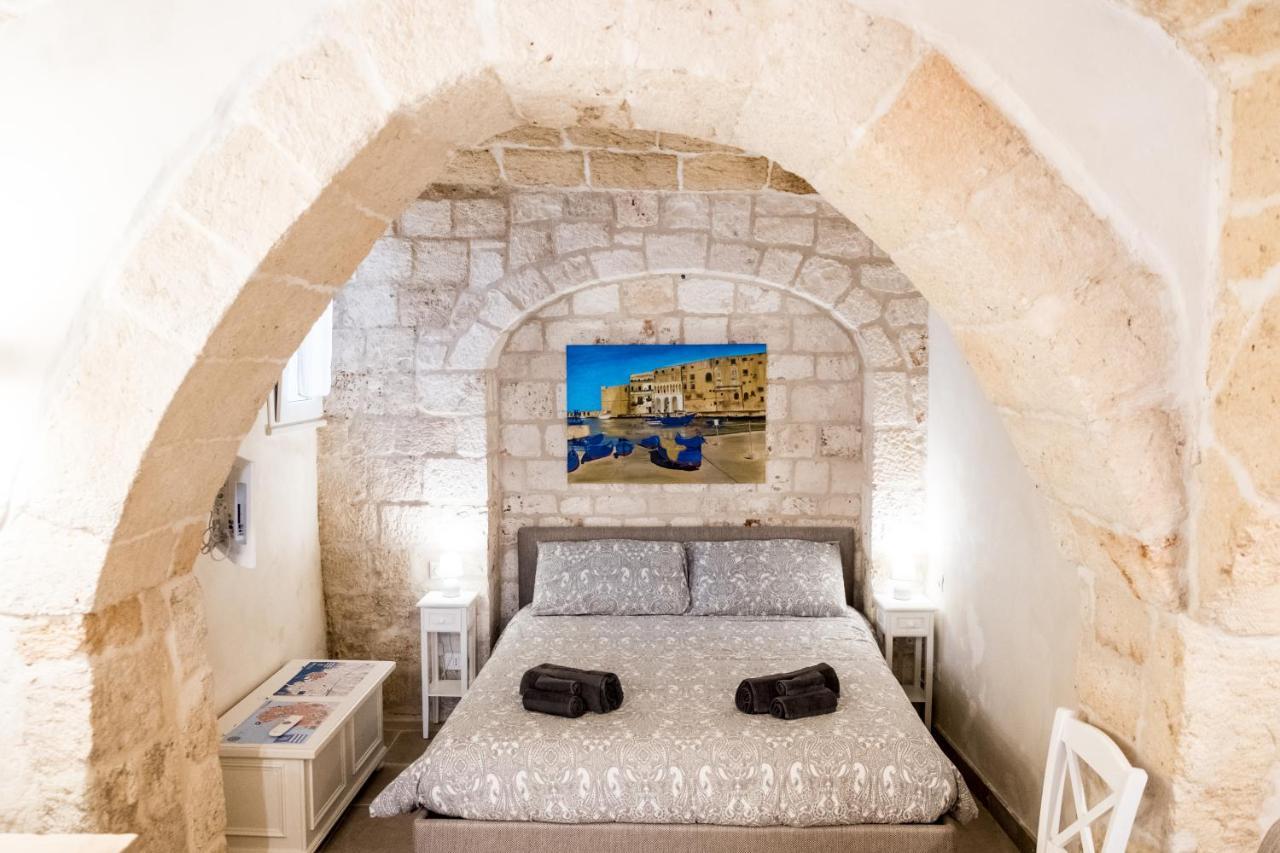 Dimore Del Borgo Antico - Il Sottano Monopoli Eksteriør bilde